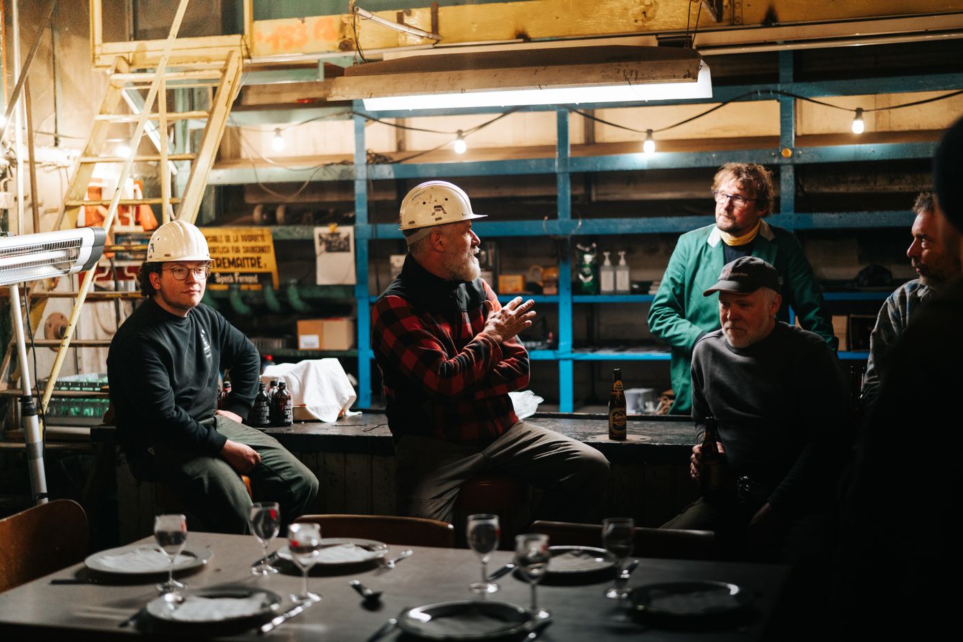 Das Team des FerroForums nimmt sich eine Auszeit in der "Buvette"